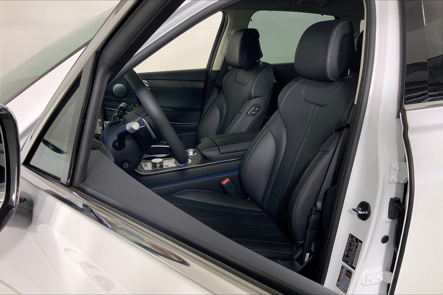 New 2025 Genesis GV80 2.5T Advanced 4D Sport Utility in Honolulu